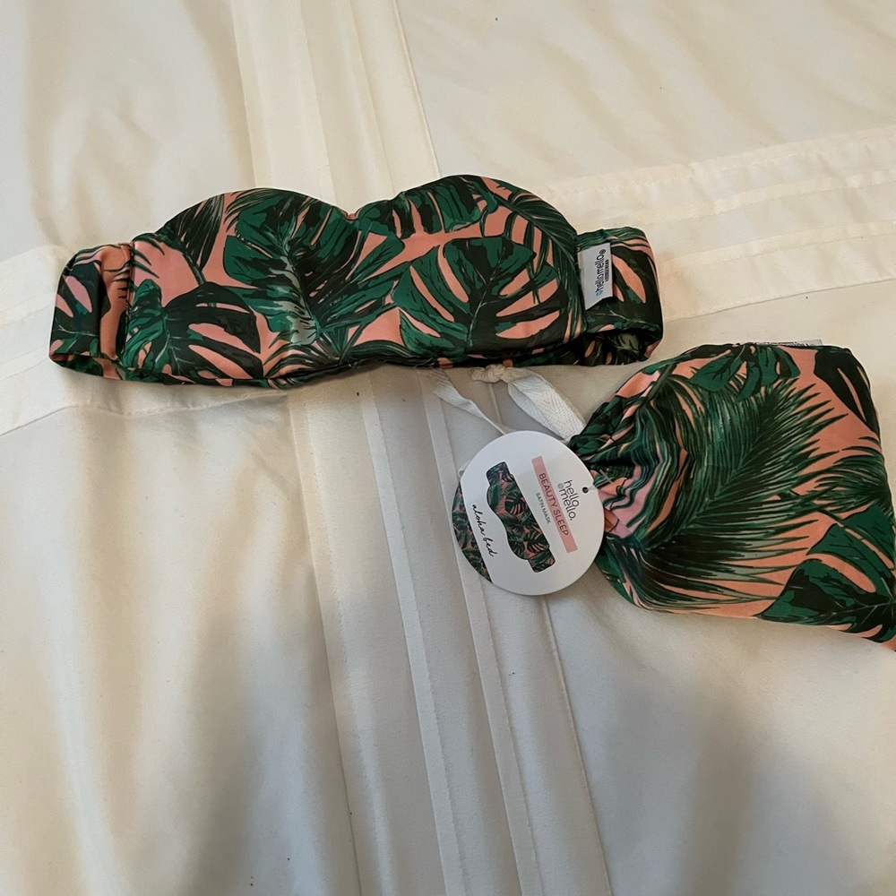 Hello Mello Women's Beauty Sleep
Satin Sleep Mask: Target
